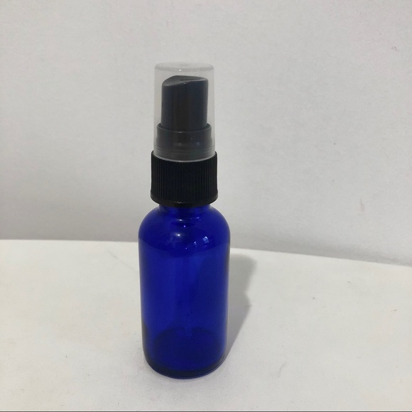 Blue glass empty spray bottle New never used - Picture 2 of 3